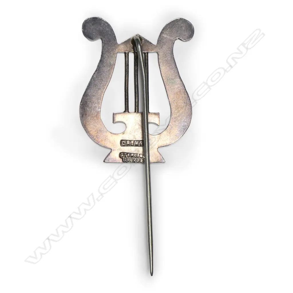 Samuel H. Drew (Whanganui) silver harp/lyre pin, Image 1++